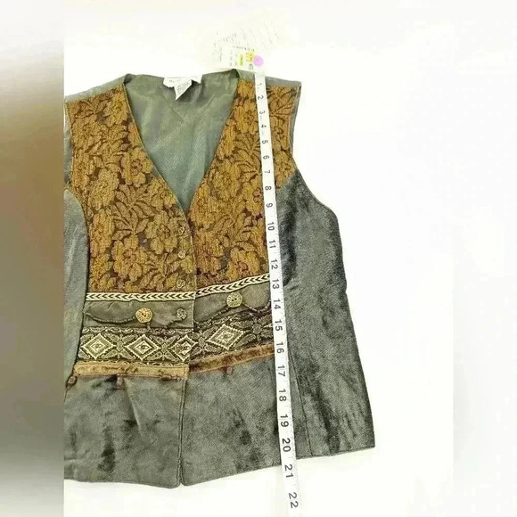 Vintage womens size small Rene Derhy Collection olive green gold boho Stud vest - Picture 8 of 8